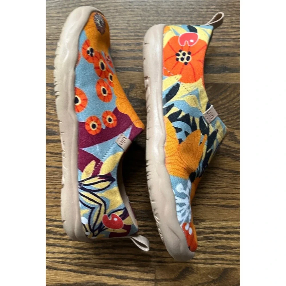 UIN Toledo Marigolds Women's Size 8 Slip on Orange Art Travel Comfort Loafers